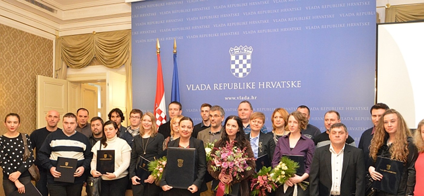 Potpredsjednica Vlade Opačić dodijelila Državne nagrade za volontiranje u 2014. godini